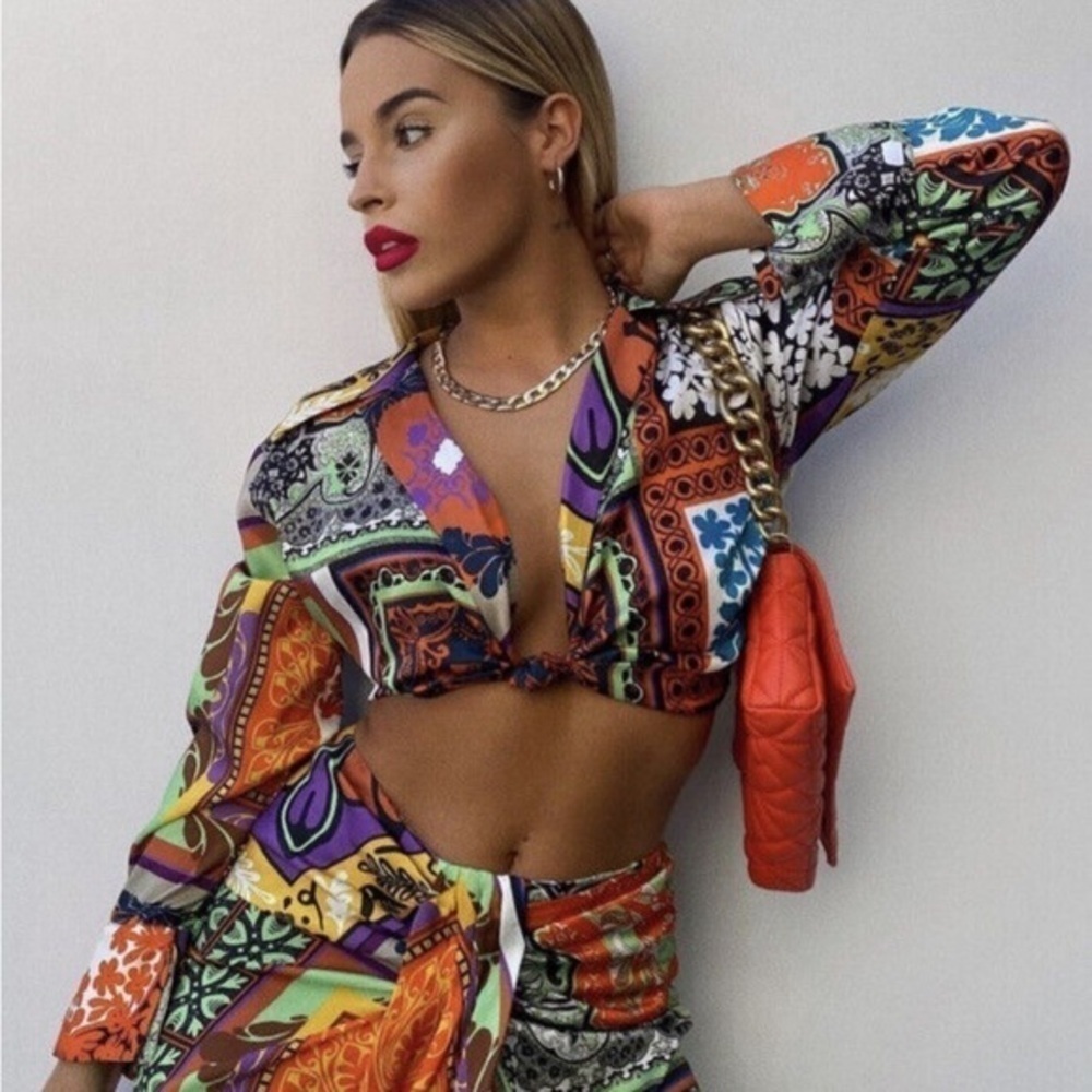 Zara 7934/012 Printed Knot Front Crop Top NWT Medium Satin Long Sleeve Boho